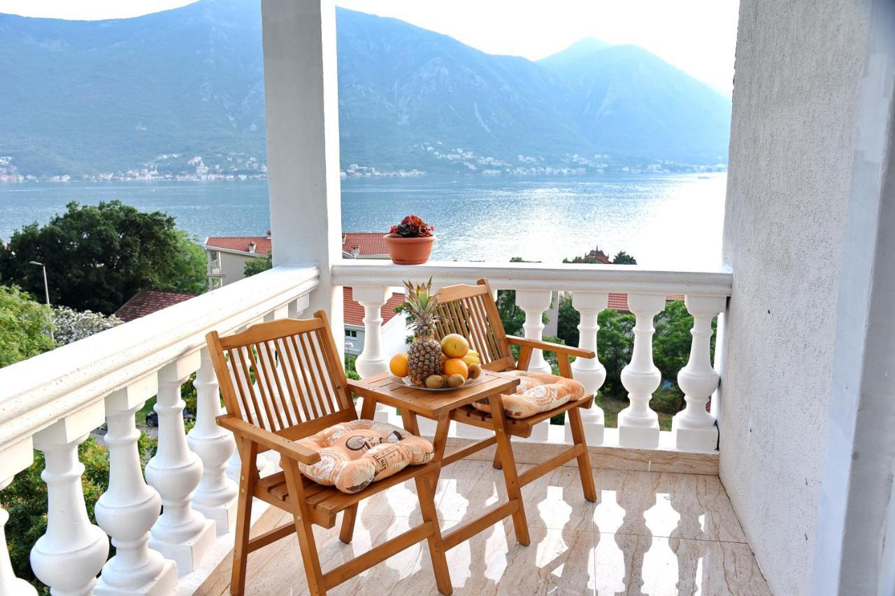 Apartments Sea Star Котор Екстериор снимка